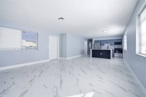 2440 Hayes St B Hollywood, FL 33020 - MLS#A11952358