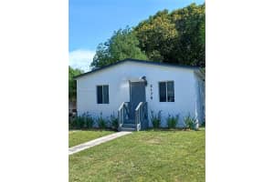 3176 Nw 59th St, Miami