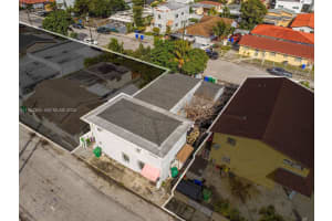 2105 NW 1st St, Miami, FL 33125, - MLS#A11952385