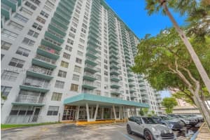 301 174th St APT 1018, Sunny Isles Beach, FL 33160, - MLS#A11952388