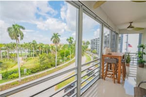 200 Diplomat Pkwy 519 Hallandale Beach, FL 33009 - MLS#A11952391