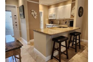 5100 Nw 35th St 101 Lauderdale Lakes, FL 33319 - MLS#A11952401