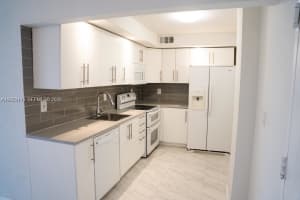 16465 Ne 22nd Ave 619 North Miami Beach, FL 33160 - MLS#A11952419