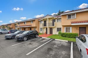 560 Nw 82nd Pl 306 Miami, FL 33126 - MLS#A11952424