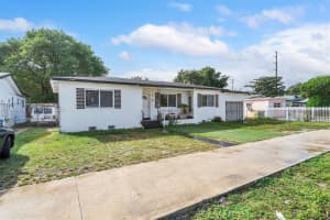 440 NW 119th St, Miami, FL 33168, - MLS#A11952428