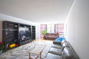 2101 Atlantic Shores Blvd 120 Hallandale Beach, FL 33009 - MLS#A11952438