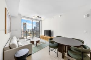 11 NE 6th St #3210, Miami, FL 33132, - MLS#A11952468