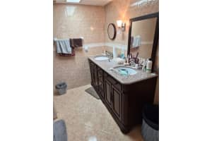 1101 Nw 58th Ter 202, Sunrise