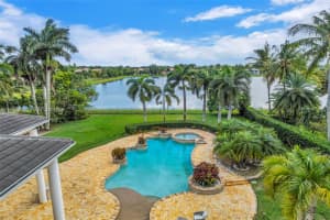 10792 Pine Lodge Trl Davie, FL 33328 - MLS#A11952476