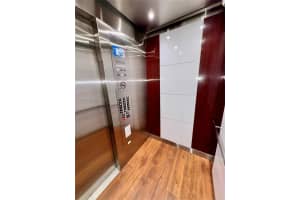 2401 Collins Ave 509 Miami Beach, FL 33140 - MLS#A11952497