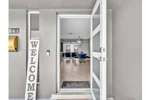 8581 Nw 15th Ct, Pembroke Pines