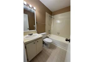 7235 Nw 179th St 311 Hialeah, FL 33015 - MLS#A11952510