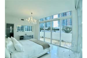 50 Pointe Dr , Miami Beach, FL 33139 - MLS#A11952516
