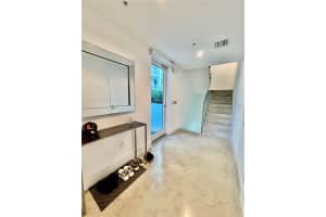 50 S Pointe Dr Loft5 Miami Beach, FL 33139 - MLS#A11952521