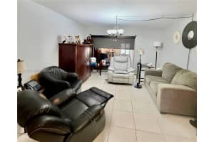 2772 Dudley Dr E D West Palm Beach, FL 33415 - MLS#A11952523