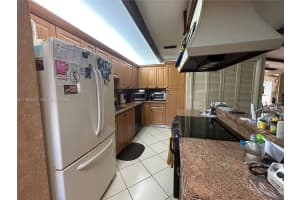 602 Briarwood Cir 4-46 Hollywood, FL 33024 - MLS#A11952542