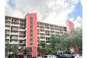 2206 S Cypress Bend Dr 508 Pompano Beach, FL 33069 - MLS#A11952552