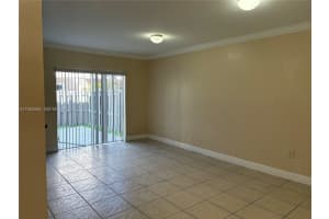 8771 Nw 106th Ln 8771 Hialeah Gardens, FL 33018 - MLS#A11952585