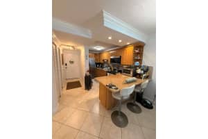 5501 Nw 7th St E207 Miami, FL 33126 - MLS#A11952591