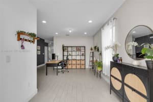 4925 Nw 51st Ter Tamarac, FL 33319 - MLS#A11952595