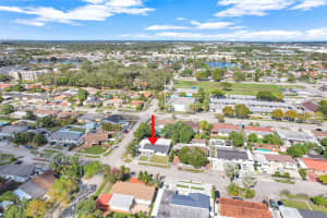 695 W 73rd Pl Hialeah, FL 33014 - MLS#A11952610