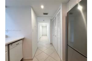 540 Brickell Key Dr 302 Miami, FL 33131 - MLS#A11952615