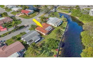 4904 Mainland Dr Tamarac, FL 33319 - MLS#A11952632