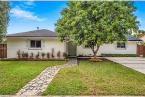 15930 Sw 90th Ave Palmetto Bay, FL 33157 - MLS#A11952643