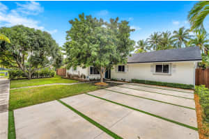 15930 Sw 90th Ave Palmetto Bay, FL 33157 - MLS#A11952643