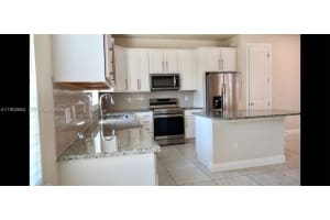 3917 Mahogany Ln Hollywood, FL 33021 - MLS#A11952664