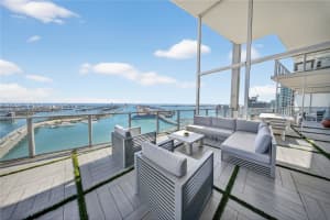 1100 Biscayne Blvd 5306, Miami