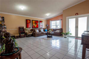 699 Nw 134th Pl Miami, FL 33182 - MLS#A11952687