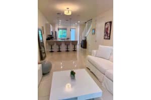 6416 Nw 102nd Ct 118 Doral, FL 33178 - MLS#A11952708