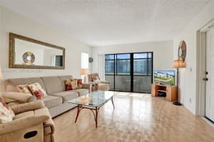 3652 Alder Dr G1 West Palm Beach, FL 33417 - MLS#A11952721