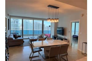 200 Biscayne Boulevard Way 3303 Miami, FL 33131 - MLS#A11952741