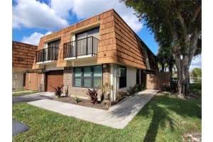 8351 S Coral Cir North Lauderdale, FL 33068 - MLS#A11952744