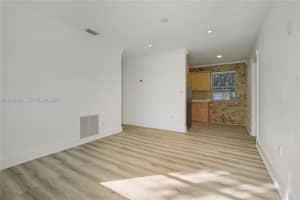 881 Nw 34th Ave Lauderhill, FL 33311 - MLS#A11952827