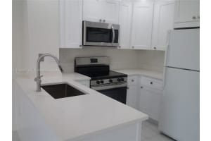 2154 W 60th St 12215 Hialeah, FL 33016 - MLS#A11952829