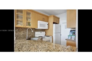 2899 Collins Ave APT 1502, Miami Beach, FL 33140, - MLS#A11952841
