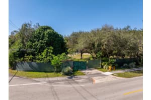 9790 Sw 67th Ave Pinecrest, FL 33156 - MLS#A11952856