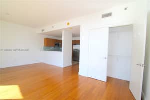 Avenue on Brickell, 1050 Brickell Ave APT 1812, Miami, FL 33131, - MLS#A11952891
