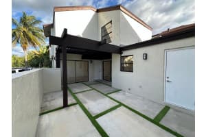 9734 Nw 5th Ter 9734 Miami, FL 33172 - MLS#A11952897