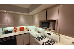 2030 S Ocean Dr 401 Hallandale Beach, FL 33009 - MLS#A11952935