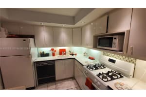 2030 S Ocean Dr 401 Hallandale Beach, FL 33009 - MLS#A11952935