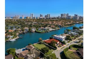 1101 Diplomat Pkwy , Hollywood, FL 33019 - MLS#A11952958