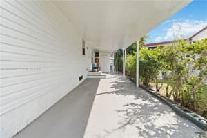 5720 Sw Cypress Dr Dania Beach, FL 33312 - MLS#A11952964