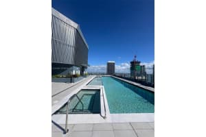 121 Ne 5th 701 A Miami, FL 33132 - MLS#A11952968