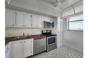 3703 Ne 166th St 905, North Miami Beach 3703 Ne 166th St 905, North Miami Beach