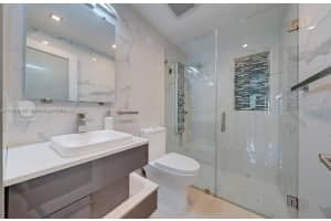 801 E 16th Pl Hialeah, FL 33010 - MLS#A11953035