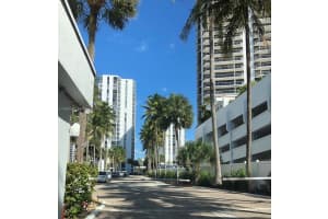 20515 E Country Club Dr 1448 Aventura, FL 33180 - MLS#A11953040